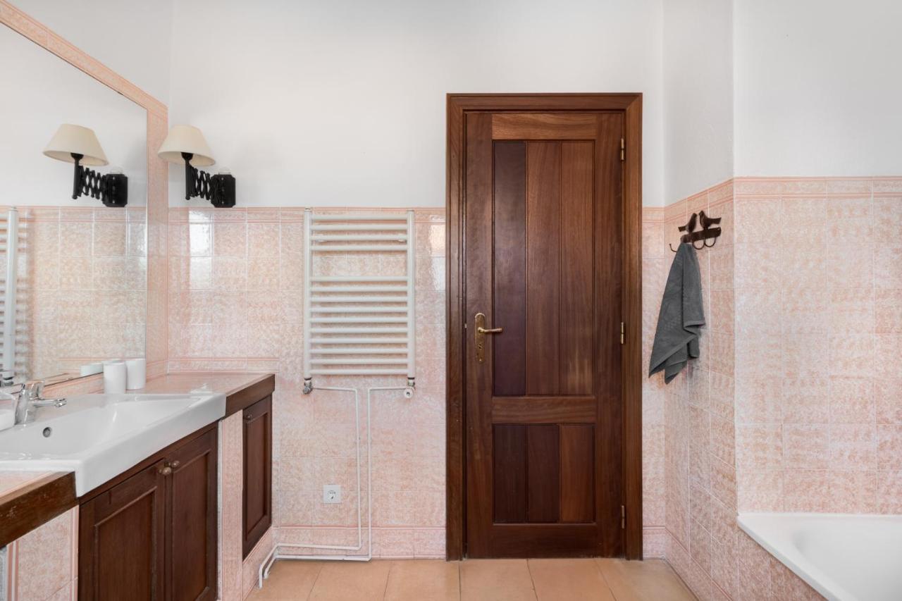 Joivy 3-Br Cottage With Terrace And Garden In Colares Sintra Eksteriør bilde